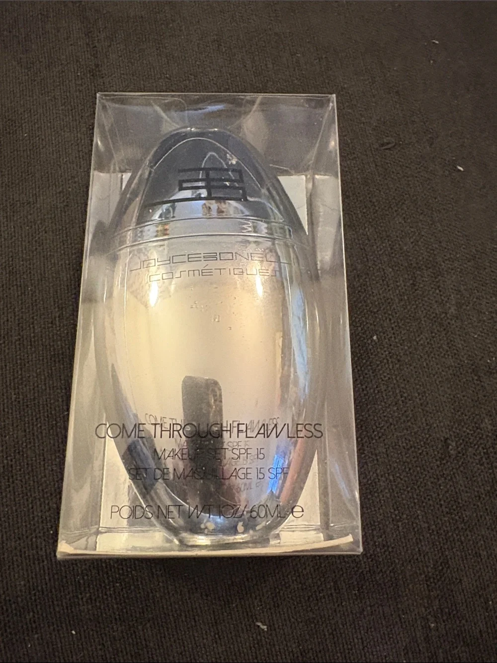 Joyce Bonnet Come Through Flawless Makeup SPF 15 - Silver Finish